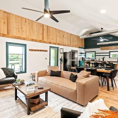 The Modern Forge Ny, Honeoye Lake Bagian luar foto