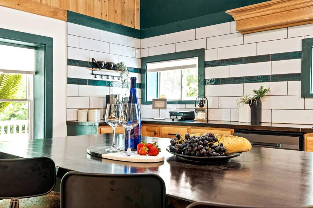 The Modern Forge Ny, Honeoye Lake Bagian luar foto