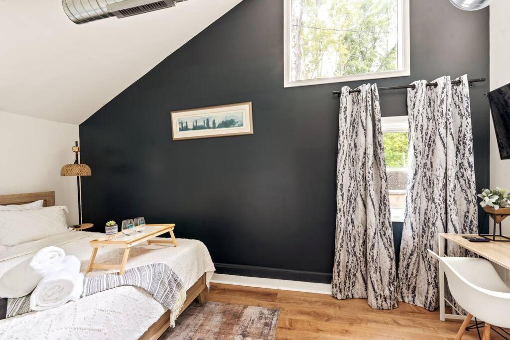 The Modern Forge Ny, Honeoye Lake Bagian luar foto