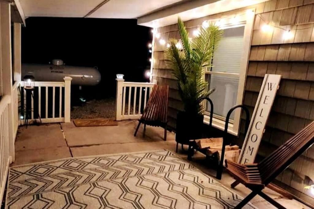 The Modern Forge Ny, Honeoye Lake Bagian luar foto