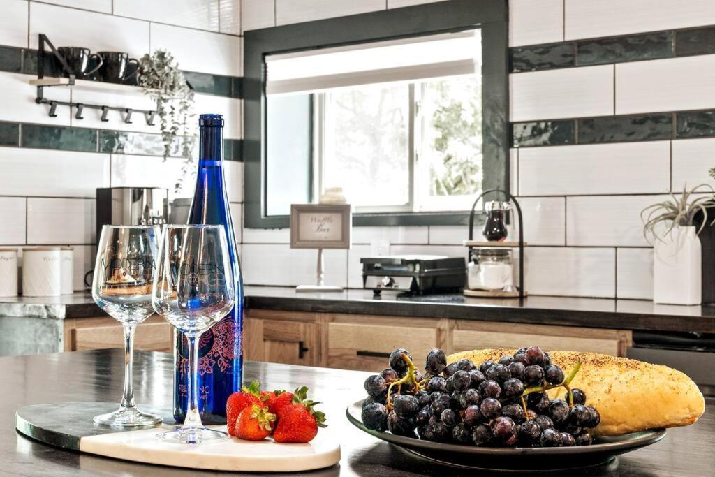 The Modern Forge Ny, Honeoye Lake Bagian luar foto